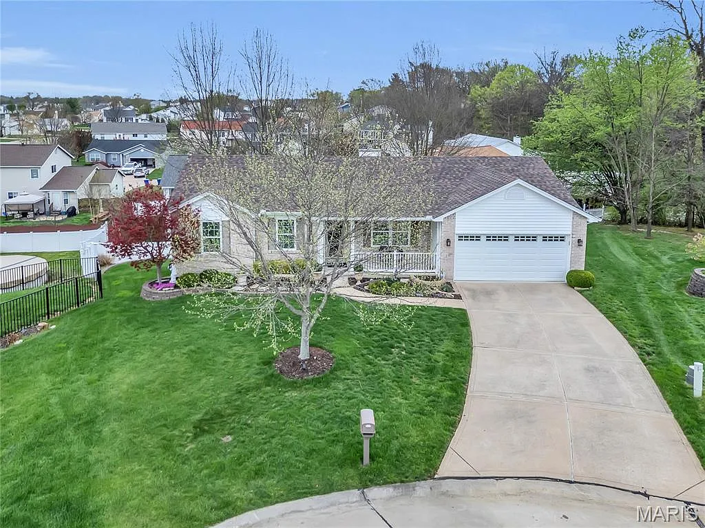 74 S Langfield Ct photo 1
