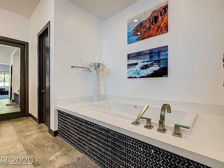54 Coralwood Dr — Photo 22