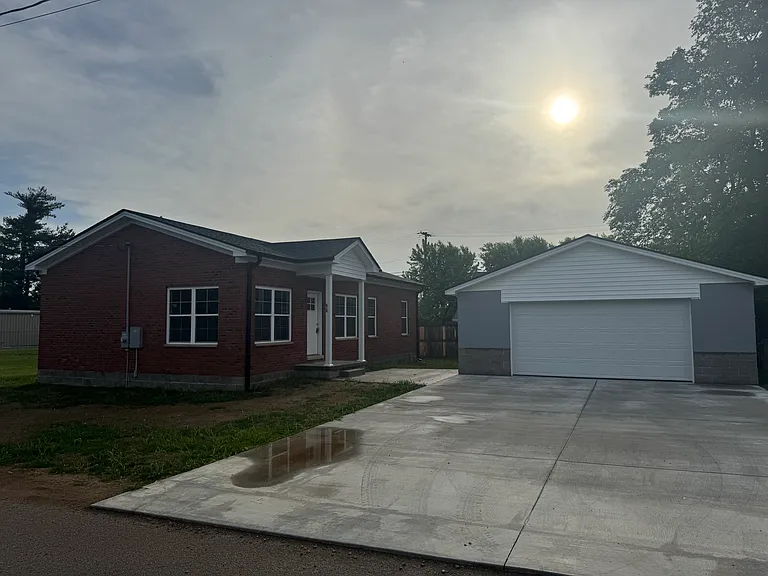 619 Mayes Ln — Photo 17