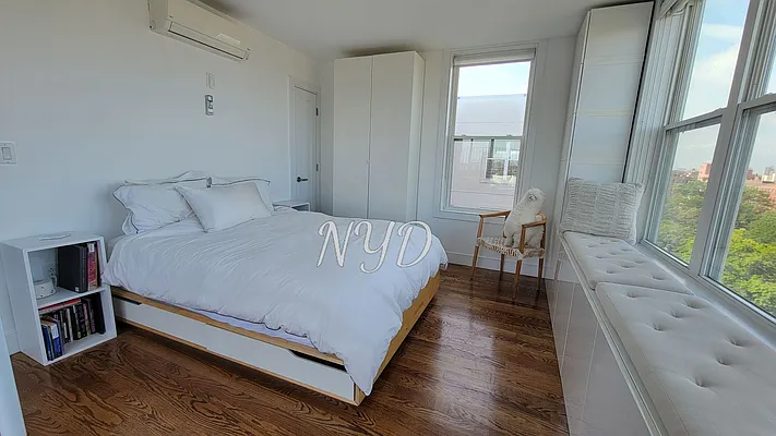 Rented by New York Dwellings LLC | media 7