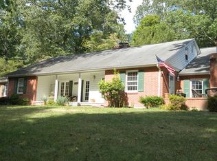 809 Oak Ln, Marion, VA 24354