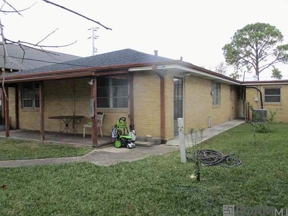 3rd image of 1320 Friedrichs St
