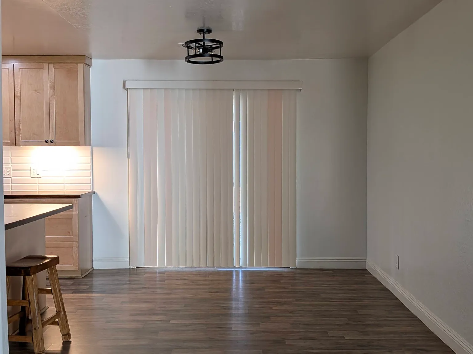3 bed, 1738 sqft, $2,300 — Photo 4
