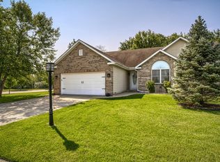 801 Seminole Dr, Lowell, IN 46356