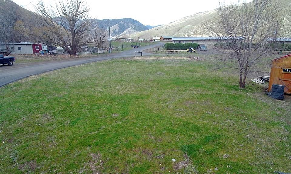 1st image of 40 Heath Dr