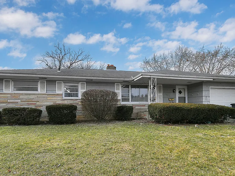 3159 Stephen Dr S — Photo 50