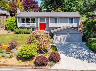 19322 Kenlake Pl NE, Kenmore, WA 98028