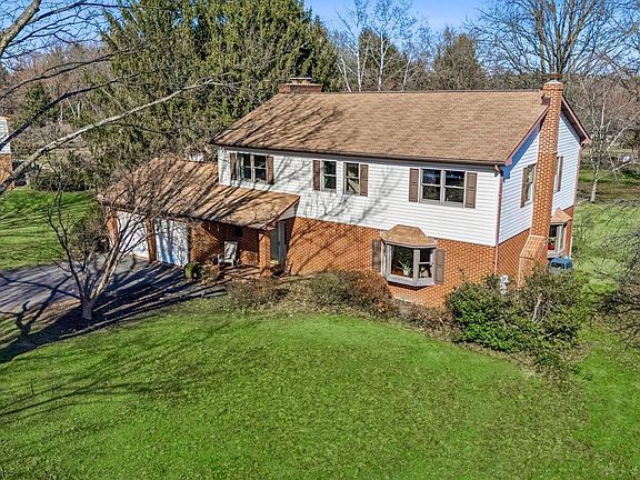 5th image of 14017 Manor Rd