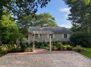27 Uncatena Rd, Mashpee, MA 02649