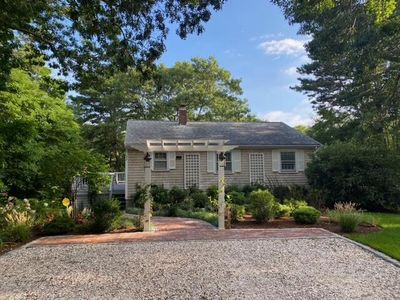 27 Uncatena Road, Mashpee, MA, 02649