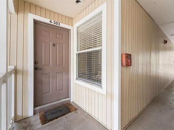 2nd image of 4000 SW 23rd St APT 4-303