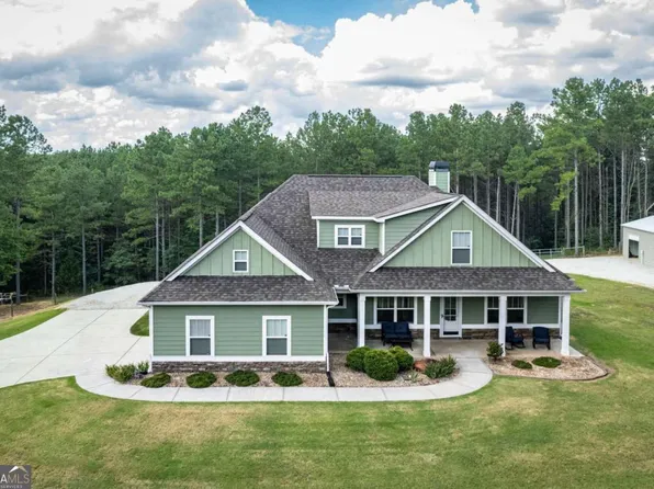 2218 Carson Segars Rd, Gillsville, GA 30543
