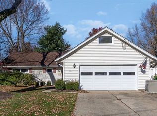 243 Edgewood Dr, Berea, OH
