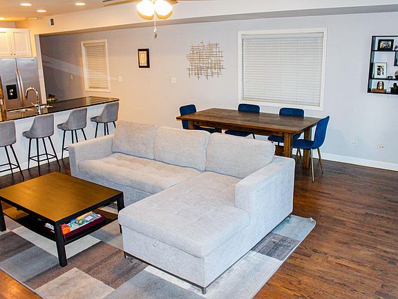 3rd image of 2313 W Chicago Ave APT 1