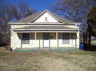 1610 W Minnesota Ave, Chickasha, OK 73018