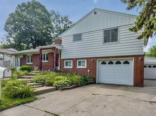 310 E Mitchell Ave, Waterloo, IA 50702