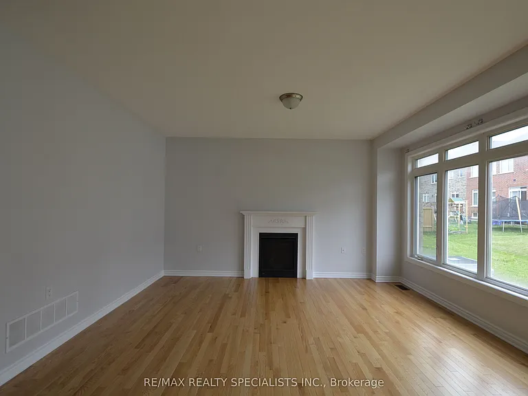 74 Dotchson Ave — Photo 11