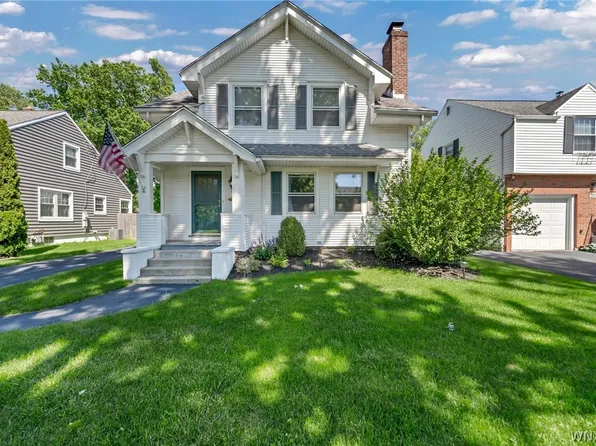 178 Walton Dr, Amherst, NY 14226