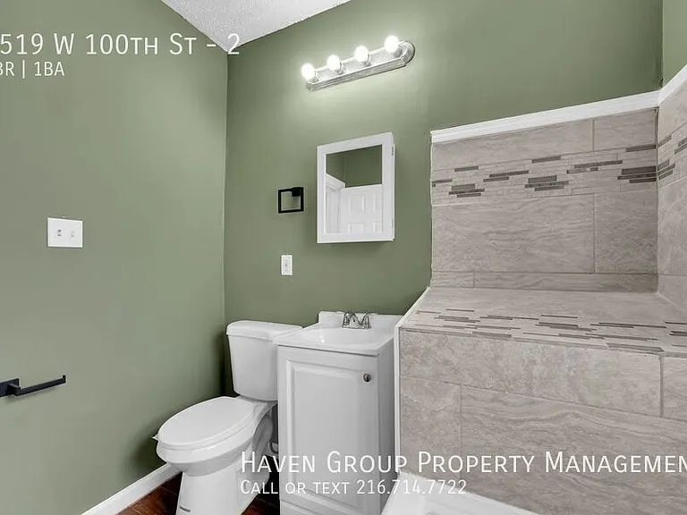3519 W 100th St #2 — Photo 17
