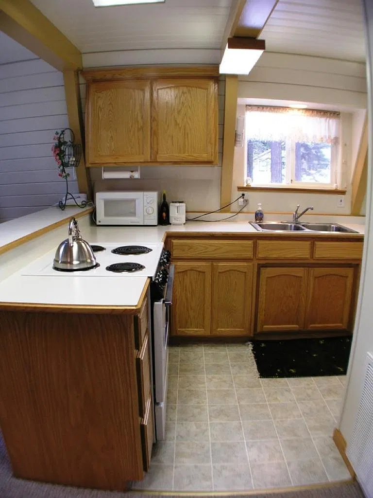 454 Peninsula Dr — Photo 3