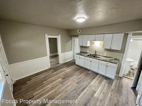 5th image of 1225 S Chestnut Ave #1