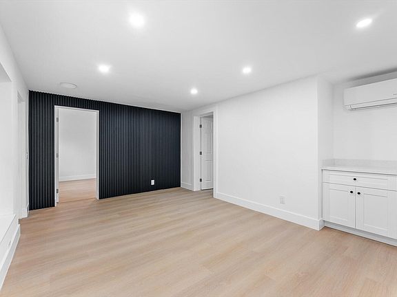 5th image of 1891 Ridge Road