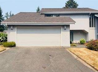 1412 170th Pl NE, Bellevue, WA 98008