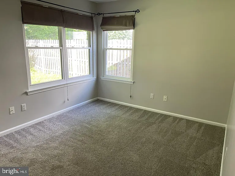 294 Woods Edge Pl — Photo 25