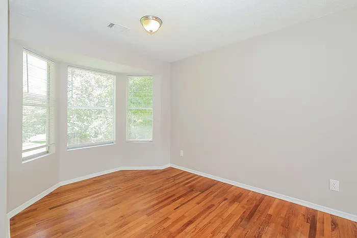 1504 Chelsea Downs Dr NE — Photo 6