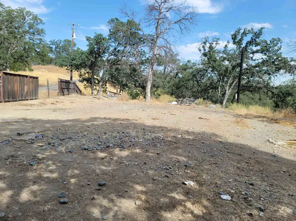 16735 Oakridge Rd, Corning, CA 96021