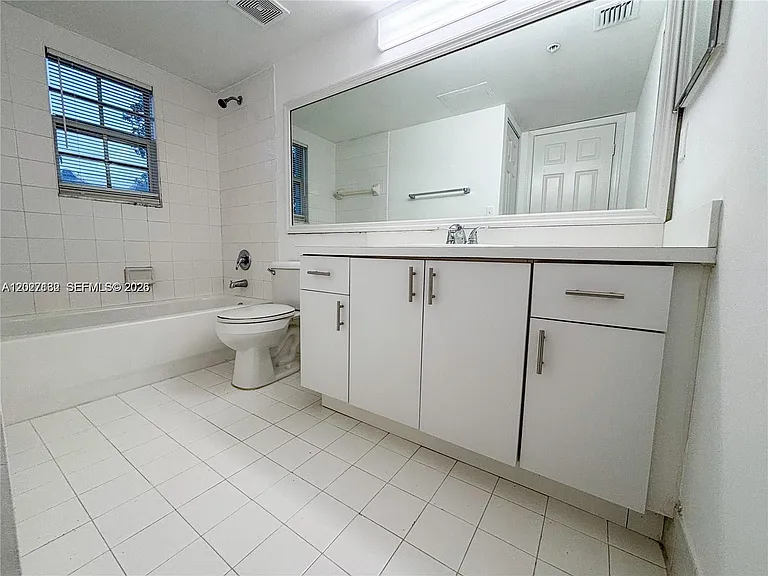 655 SW 111th Way #201 — Photo 5