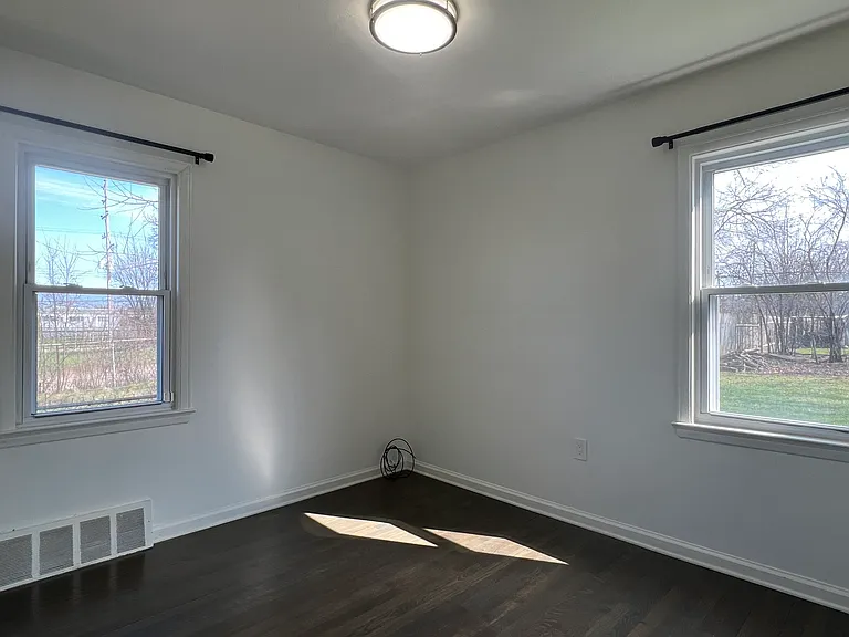 183 Crystal Lake Dr — Photo 16