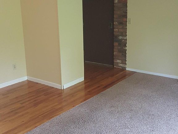 2nd image of 4222 Allendorf Dr APT 8