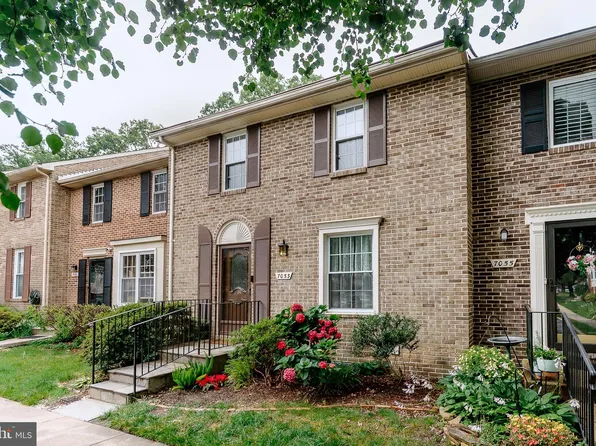 7053 Leewood Forest Dr, Springfield, VA 22151