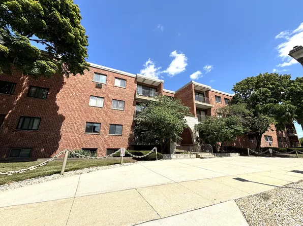 197 W Armitage Ave APT 309, Elmhurst, IL 60126