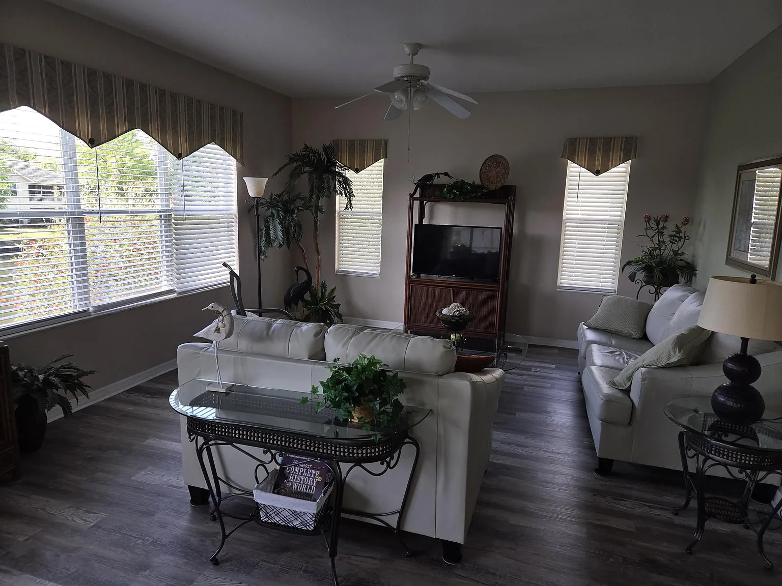 3116 Club Dr — Photo 3