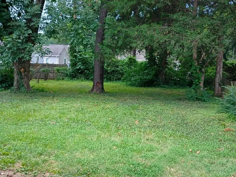 3050 Chisca Ave — Photo 3