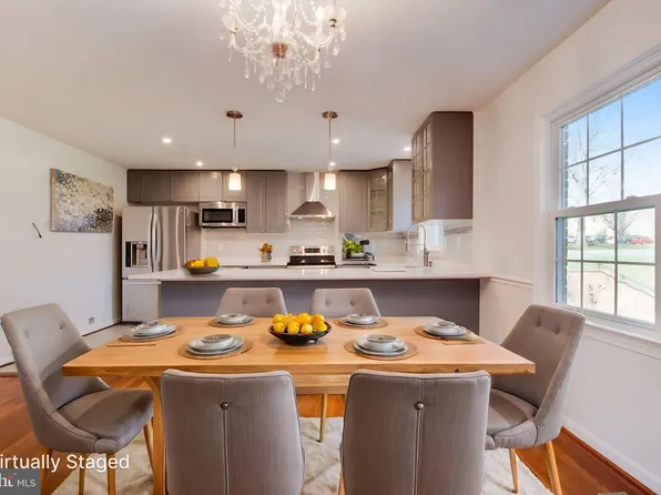 9297 Bailey Ln, Fairfax, VA 22031