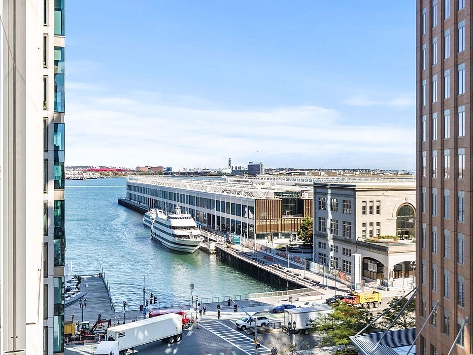 1st image of 135 Seaport Blvd #906