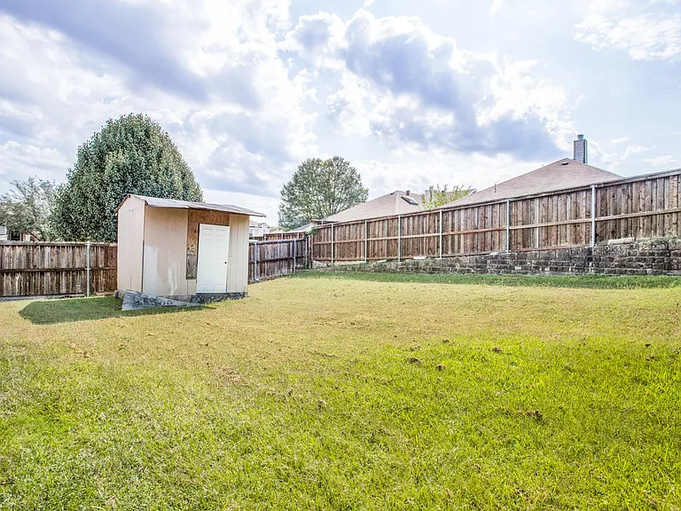 616 Crystal Falls Dr — Photo 24