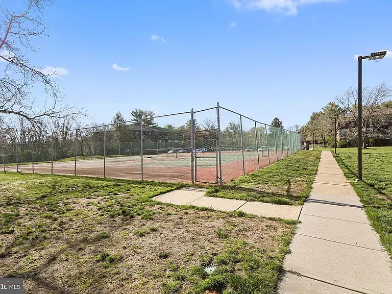 2032 Old Stone Mill Dr #2032 — Photo 12