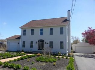46 Anthony St, Acushnet, MA 02743