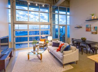 353 W 4th St UNIT 303, Cincinnati, OH