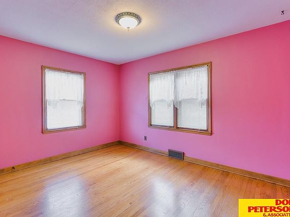 5th image of 1336 N Park Ave