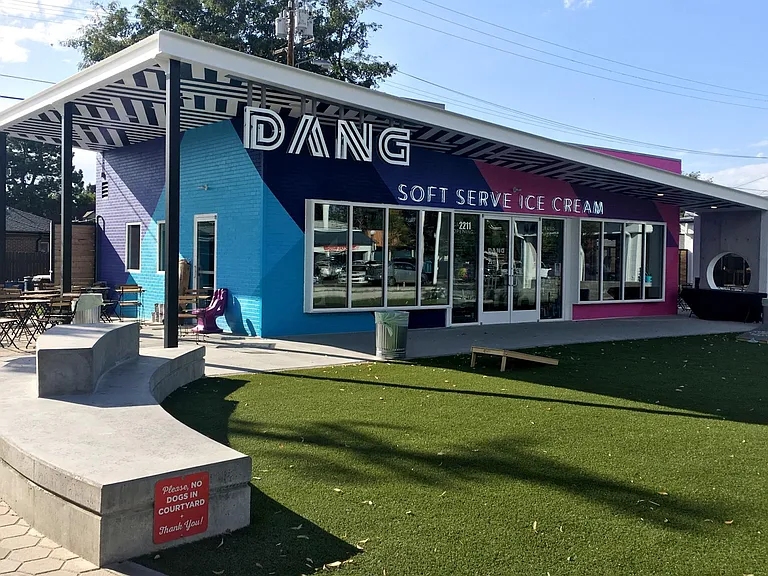 Oneida Park shopping/restaurant area 5 blocks away from our house.