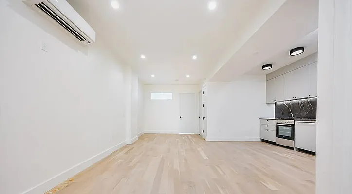 Rented by Dalan Rentals | media 7