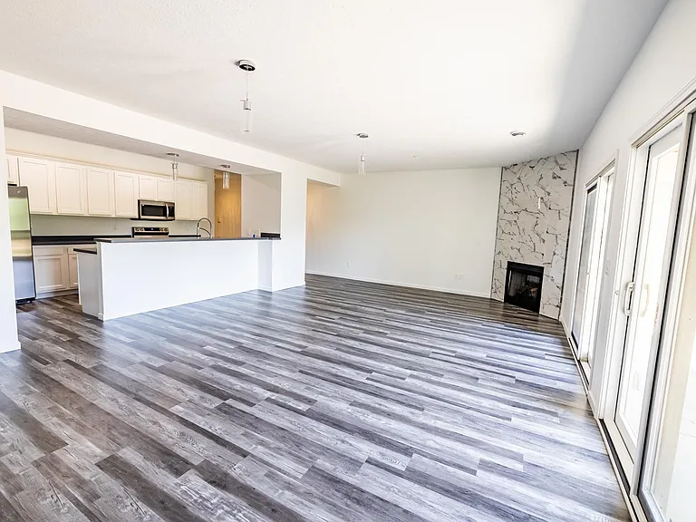 5547 Beavercrest Dr #110 — Photo 4
