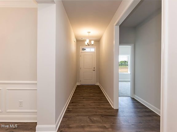 5th image of 449 Whitetail Way