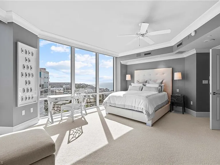 3991 Gulf Shore Blvd N #Penthouse 101 — Photo 34
