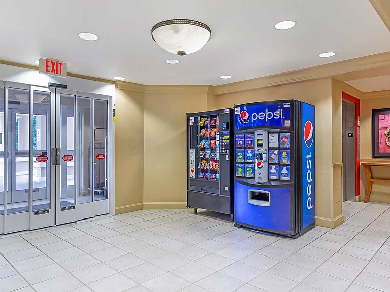 Lobby and Guest Check-in